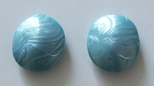 1 Stk. Glänzende Acrylperlen Oval flache Form Himmelblau 32,5x30mm