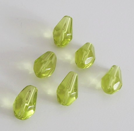 10 Stk. Kristall Glasschliffperlen * Tropfen * Hellgrün * 12,5x8mm