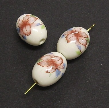 1 Stk. Keramikperle * Olive * Weiß/Blumen * 18x13,5mm