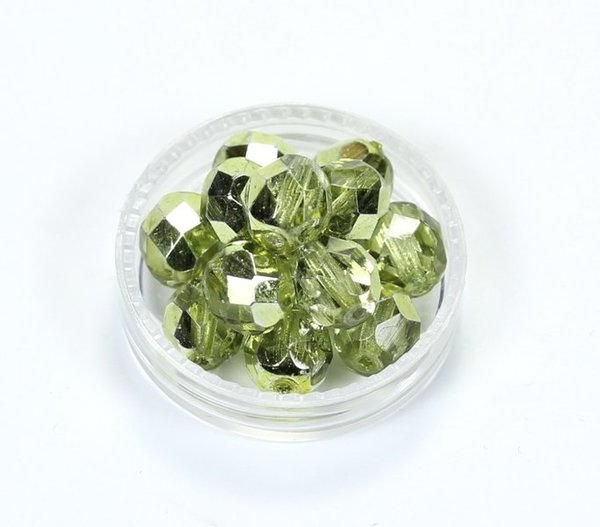 12 Böhmische Glasschliffperlen feuerpolierte 8mm Kristall-Hellgrün, metallic, halbseitig verspiegelt
