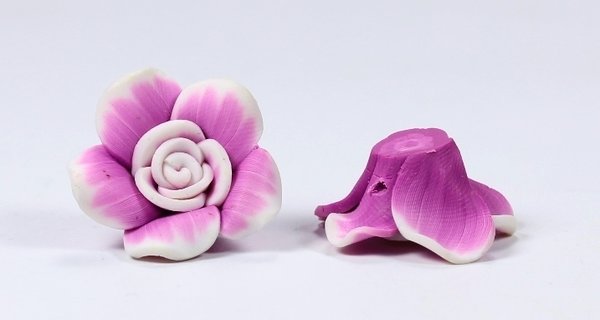 4 Stk. Fimo Blumen Rosen Polymer Clay Perlen Rosa-Flieder ca. 25mm