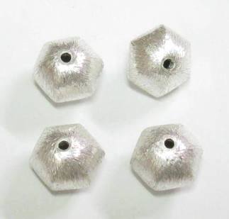 2 Stk. Kupferperlen Hexagon gebürstet versilbert 10x9mm