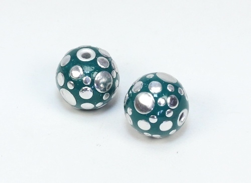 1 Stk. Indonesische Perle Kashmiri Perle Grün verziert Rund 24x22-22,5mm