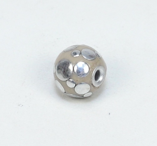 1 Stk. Indonesische Perle Kashmiri Perle Hellbraun verziert Rund 16,7x16,3mm