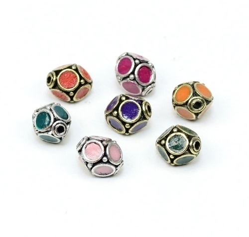 5 Stk. Indonesische Kashmiri Perlen im Farbmix Metall emailliert Olive kantig 13,4x10,5mm