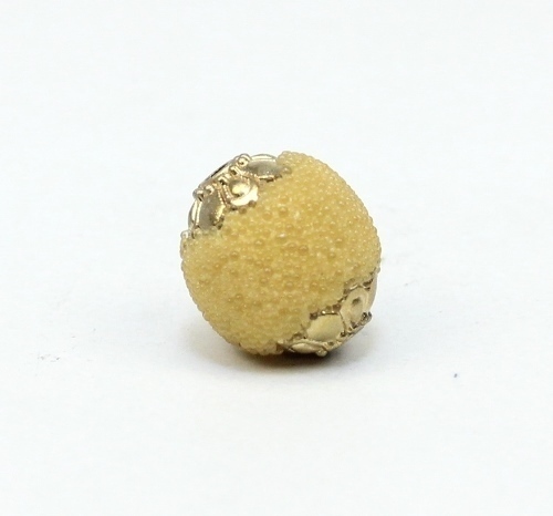 1 Stk. Indonesische Perle Kashmiri Perle Honig-Gelb mit Metallkappen Rund 13-14x14-15mm